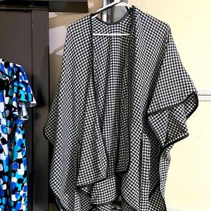 Dressy Poncho/Cape